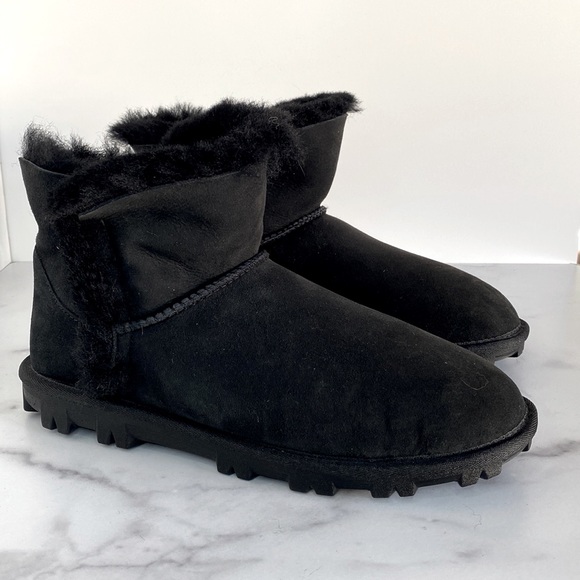 Sherpa Lined Winter Boots - Picture 2 of 7